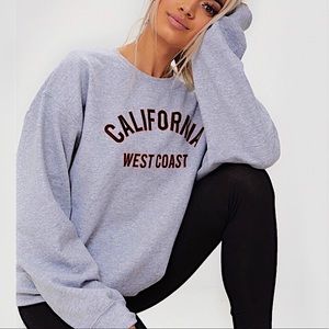 ✨Boohoo California West Coast Graphic Sweater✨